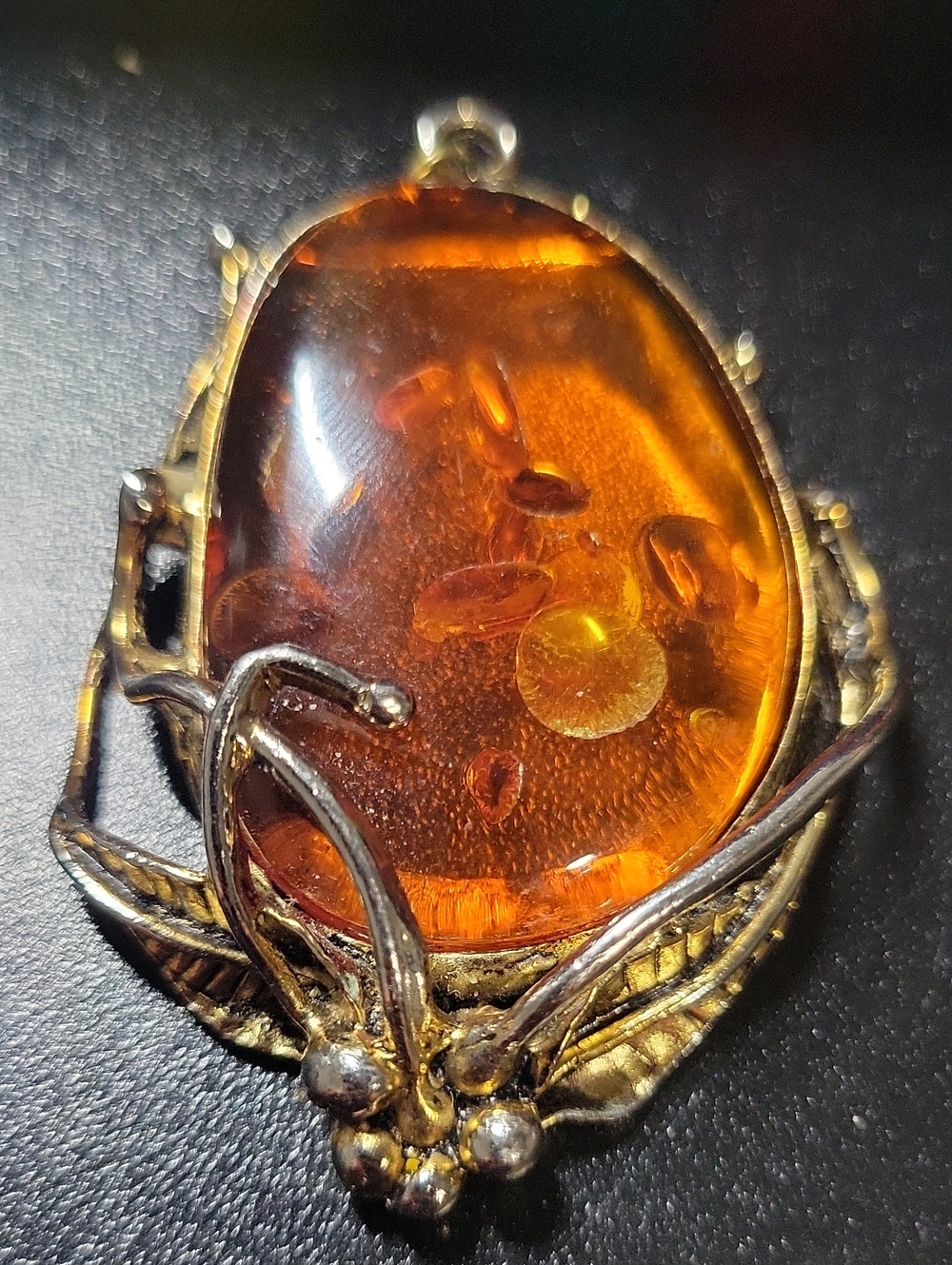 Cabochon Pendant Necklace - Rich Honey Brown